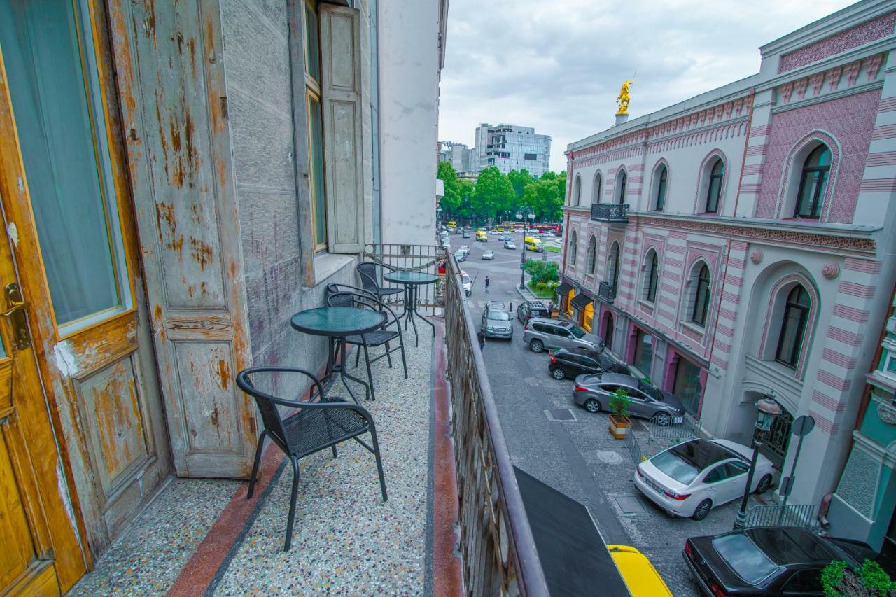Solo Apartment In City Center Tbilisi Ngoại thất bức ảnh