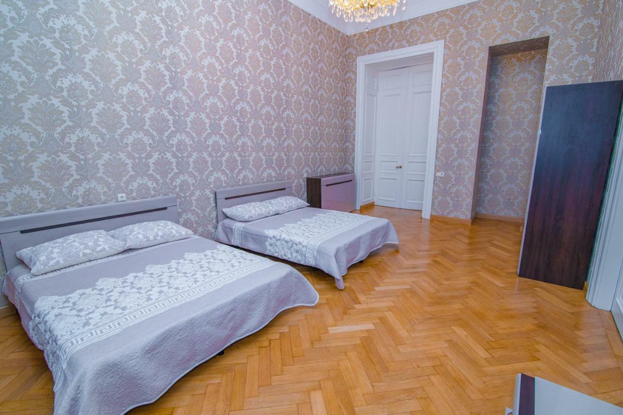 Solo Apartment In City Center Tbilisi Ngoại thất bức ảnh