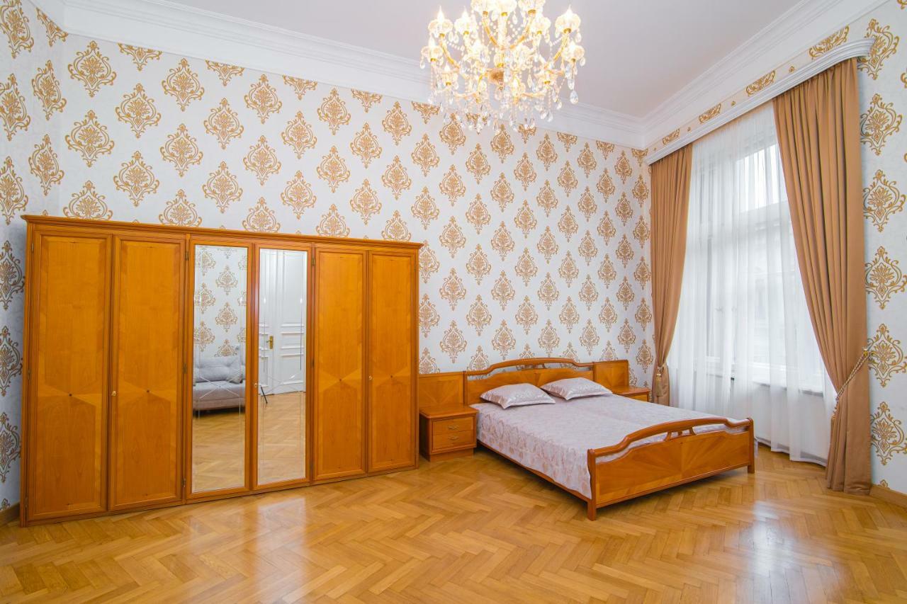 Solo Apartment In City Center Tbilisi Ngoại thất bức ảnh