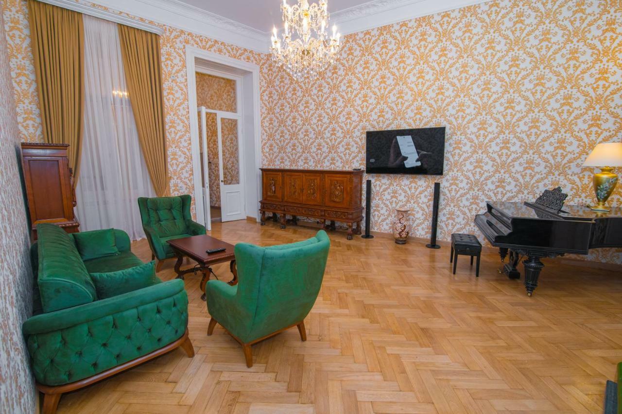 Solo Apartment In City Center Tbilisi Ngoại thất bức ảnh